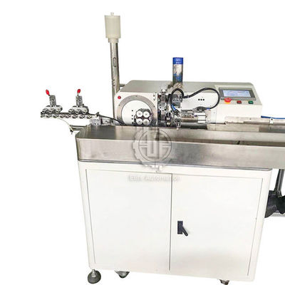 Extrémité deux étamant la machine de rabattement de fil