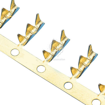 Le PLC automatique a commandé la machine de rabattement de connecteur de dents de requin