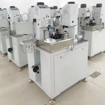 Machine terminale multifonctionnelle de deux têtes pour le pressing parallèle de fil simple